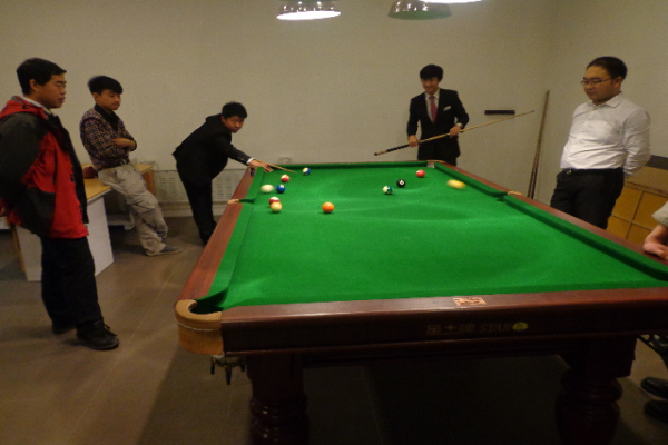 臺(tái)球比賽.jpg 臺(tái)球比賽.jpg